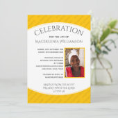 Gele CELEBRATIE LIFE Foto Memorial Funeral Kaart (Staand voorkant)