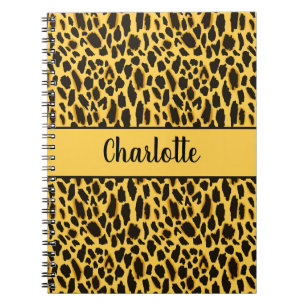 Gele cheetahprint met zwarte stippen en eigen naam notitieboek