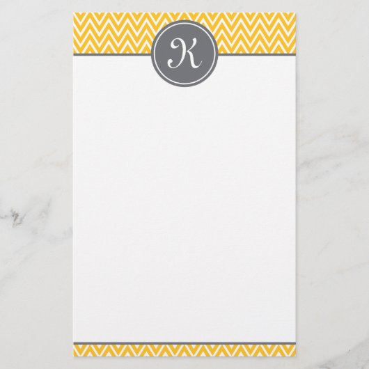 Gele Chevron Pattern Gray Monogram Briefpapier (Voorkant)