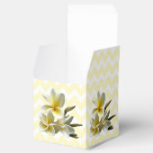 Gele Chevron Plumeria Custom Wedding Box Bedankdoosjes (Geopend)