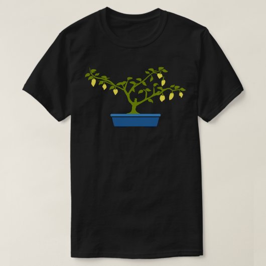 Gele Chili Bonsai in Blauwe Bonsai Pot T-shirt (Design voorkant)
