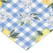 Gele citroenen en blauwe gingham check tafelkleed (Gekanteld)