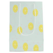Gele citroenmoten op blauw medium cadeauzakje (Achterkant)