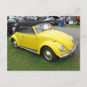 Gele compacte auto briefkaart