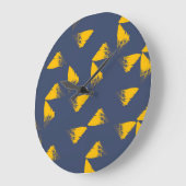 Gele, coole, unieke driehoeken met trendy grote klok (Hoek)