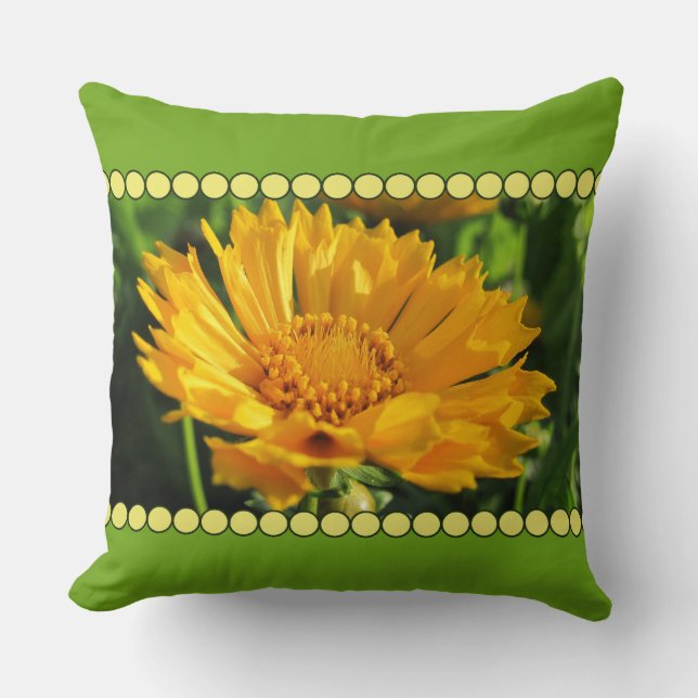 Gele Coreopsis Bloem met Kralenrand Kussen (Voorkant)