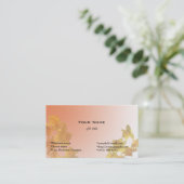 gele daffodilbloemen tegen lichtgele achtergrond visitekaartje (Staand voorkant)