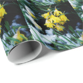 Gele Daffodils bloemen in de sneeuw Cadeaupapier (Rol Hoek)
