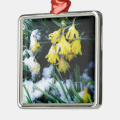 Gele Daffodils bloemen in de sneeuw Metalen Ornament (Links)