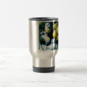 Gele Daffodils bloemen in de sneeuw Reisbeker (Center)