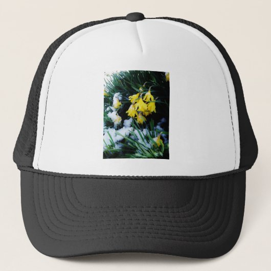 Gele Daffodils bloemen in de sneeuw Trucker Pet (Voorkant)