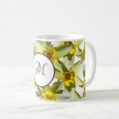 Gele daffodils Monogram mok (Voorkant rechts)