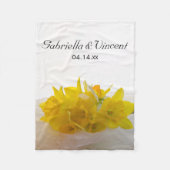 Gele Daffodils op White Spring Wedding Fleece Deken (Voorkant)