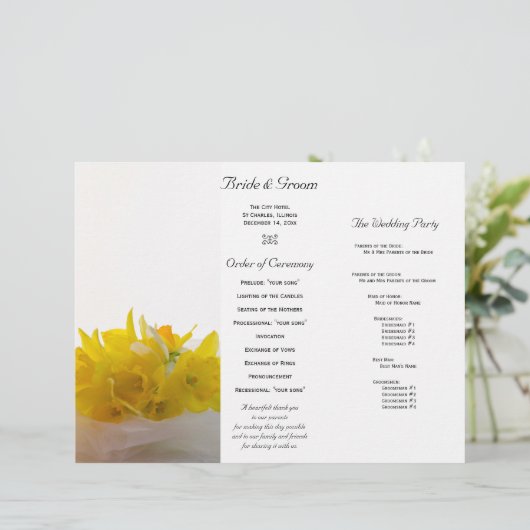 Gele Daffodils op White Tri Fold Wedding Programme (Staand voorkant)
