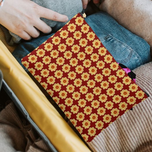 Gele Dahlia Bloempatroon op Baksteenrood Etui