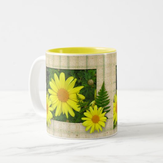 Gele Daisies Mok (Voorkant links)