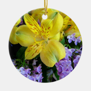 Gele Daylilies & Paarse Lila Bloemen Keramisch Ornament