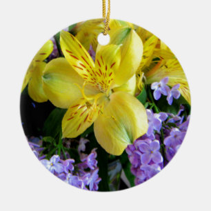 Gele Daylilies & Paarse Lila Bloemen Keramisch Ornament