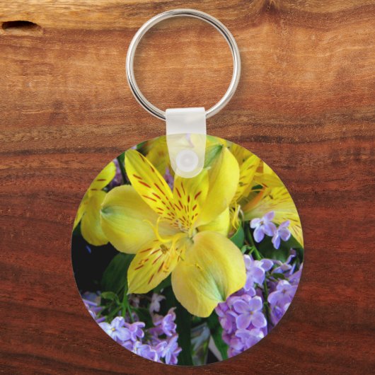 Gele Daylilies & Paarse Lila Bloemen Sleutelhanger (Voorkant)