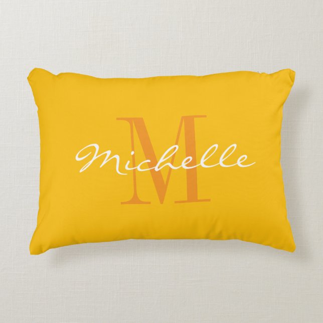 Gele decoratiekussen met stijlvolle naammonogram accent kussen (Voorkant)