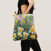 Gele deffodils aanraking met roze tuin  tote bag (Dichtbij)