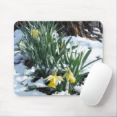 Gele deffodils in de sneeuw muismat (Met muis)