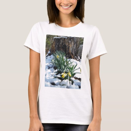 Gele deffodils in de sneeuw t-shirt (Voorkant)