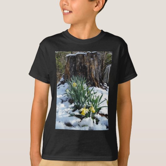 Gele deffodils in de sneeuw t-shirt (Voorkant)