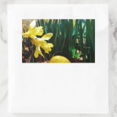 Gele deffodis en een geel paasei rechthoekige sticker (Tas)