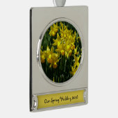 Gele deffodis ik Cheery Spring Flowers Verzilverd Banner Ornament (Rechts)