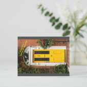 Gele deur briefkaart (Staand voorkant)