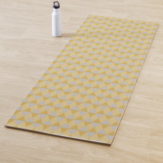 Gele diamanten yogamat (In situ)