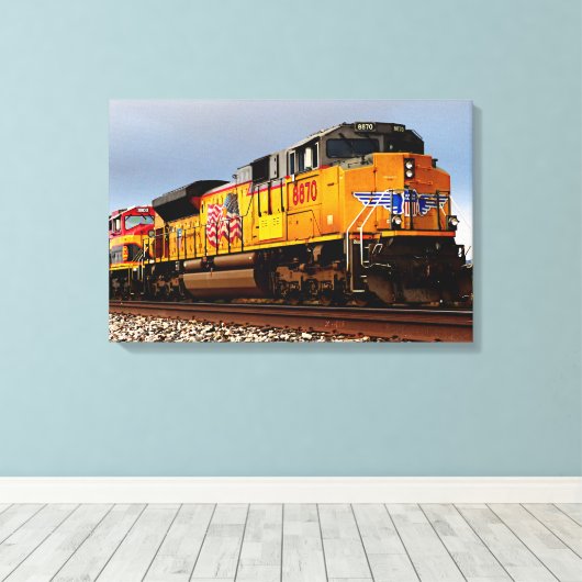 Gele Diesel Locomotief Trein 24 "x16" Groot Canvas Afdruk (Insitu (Houten vloer))
