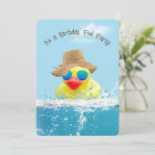 Gele Duck voor een Birthday Pool Party Kaart (Staand voorkant)