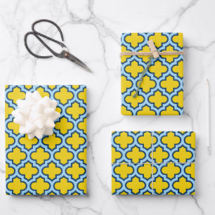 Gele en babyblauwe trellis, rooster, vierpas inpakpapier vel