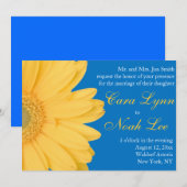 Gele en blauwe Gerber Daisy Wedding Invitation Kaart (Voorkant / Achterkant)