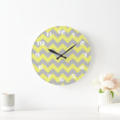 Gele en grijze Chevron Pattern Grote Klok (Huis)