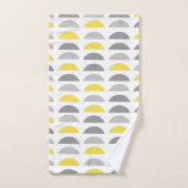 Gele en grijze puntprikken op wit bad handdoek (Handdoek)