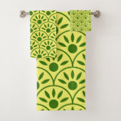 Gele en groene printkeuzeknop bad handdoek (Insitu)