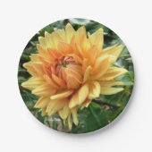 Gele en oranje dahlia op een papieren bord (Voorkant)
