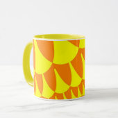 Gele en oranje schalen mok (Voorkant links)
