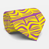 Gele en Paarse nekstropdas met abstract design Stropdas (Opgerold)