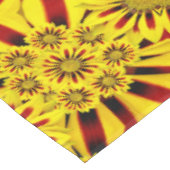 Gele en rode  Kaleidoscoop Tafelkleed (Gekanteld)
