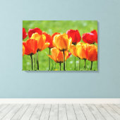 Gele en rode tulpen canvas afdruk (Insitu (Houten vloer))