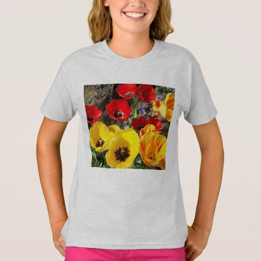 Gele en rode tulpen t-shirt (Voorkant)