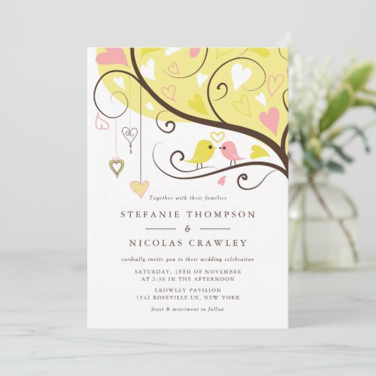 Gele en roze grillige lovebirds bruiloft kaart (Staand voorkant)