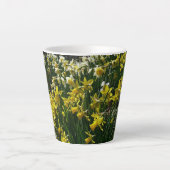 Gele en witte deffodils Spring Flowers Latte Mok (Voorkant)