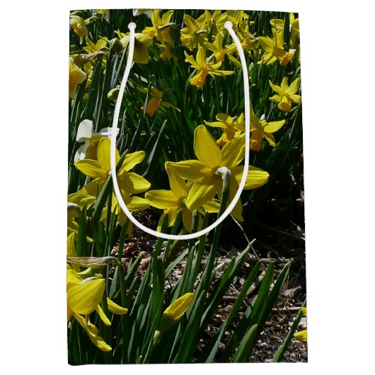 Gele en witte deffodils Spring Flowers Medium Cadeauzakje (Voorkant)