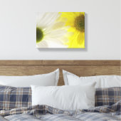 Gele en Witte Madeliefjes Canvas Afdruk (Insitu (Slaapkamer))