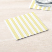 Gele en witte snoepjes strepen kartonnen onderzetters (Schuin)